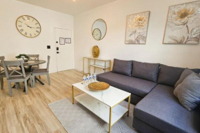 CHIC AND COSY 1 Bedroom Suite